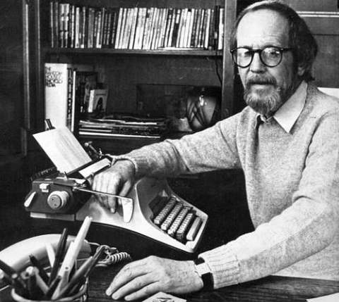 detroit-author-elmore-leonard.jpg