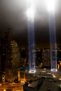 tribute_in_light_from_one_exchange_plaza_september_11_2009