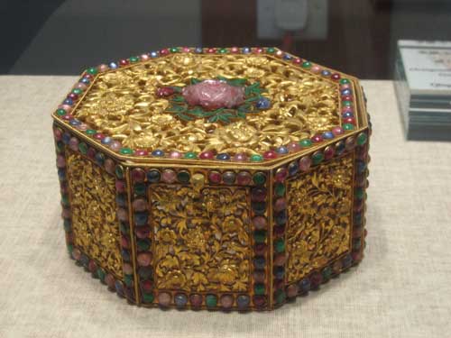 ChGoldCase.jpg