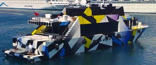 DakisYacht1.jpg