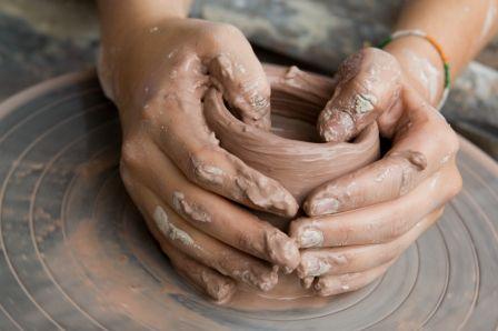 Arts_-_hands_making_pottery.jpg
