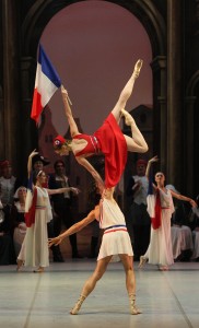 Marat Shemiunov and Ekaterina Borchenko in Mikhailovsky Ballet's "The Flames of Paris." Photo: Stas Levshin.
