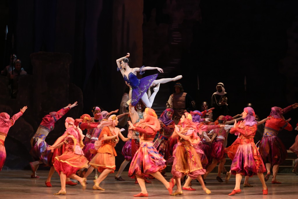 Viktoria Tereshkina in the U.S. debut of the Mariinsky's complete "Raymonda." Photo: Natalia Razina