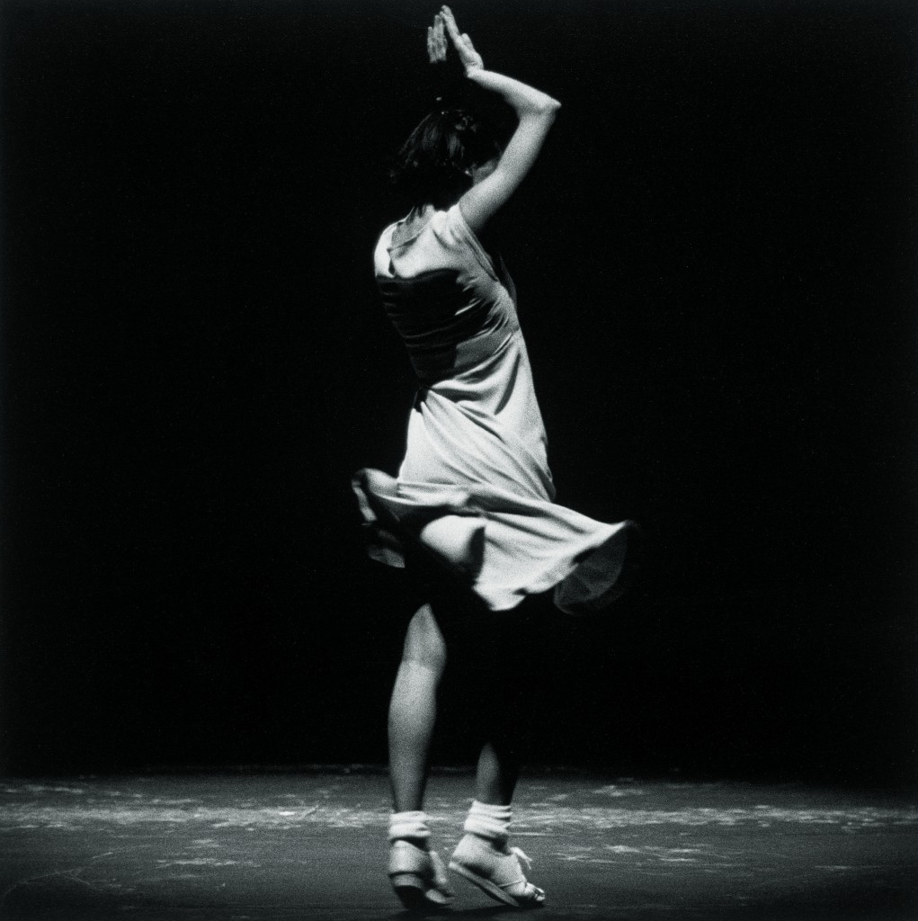 Anne Teresa De Keersmaeker/Rosas in "Fase, Four Movements to the Music of Steve Reich." Photo: Herman Sorgeloos