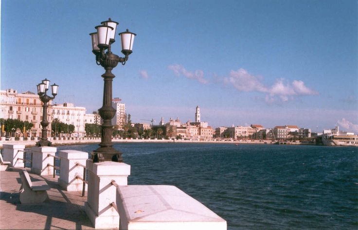 Bari-shore