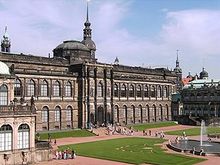 300px-Dresden-Zwinger-Courtyard_11.jpg