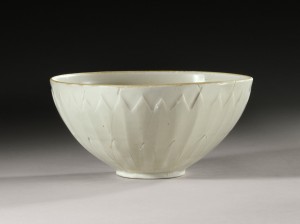 8974 Lot 94 rare and important ding bowl