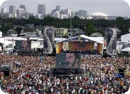 JazzFest wide shot-thumb-264x191-18790