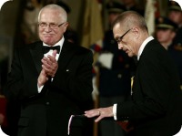 udÃlenà StátnÃch vyznamenánà na Pražském HradÄ