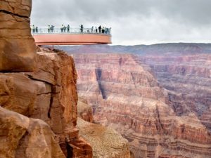 skywalk-grand-canyon-arizona_69640_990x742