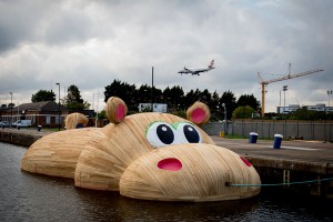 Florentijn Hofman, HippopoThames, 2014