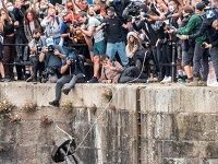 Boris Johnson’s Government Prepares Law To Protect Public Monuments From ‘Baying Mobs’