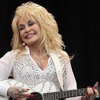 Dolly Parton To Tennessee: Please Don’t Put A Statue Of Me In The State Capitol