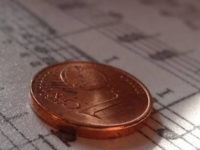 Canadian Arts Leaders Call For Guaranteed Income For Artists