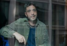 New York Theatres Are Dark, But Their Windows Aren’t