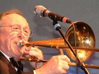 Chris Barber, Trombonist Who Shaped Britain’s Jazz Scene, Dead At 90