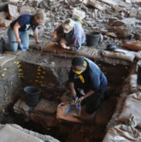 A Find In The Middle Of The Kalahari Desert Shows A Remarkably Innovative Culture 105,000 Years Ago