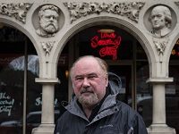 Bad Feelings At Second City In Chicago: Old Food Service Staff Is Fired And President Resigns