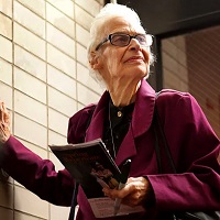 Lois Kirschenbaum, New York’s Most Beloved Opera Superfan, Dead At 88