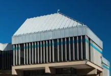 Can This Modernist Gem Be Saved?