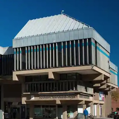 Can This Modernist Gem Be Saved?