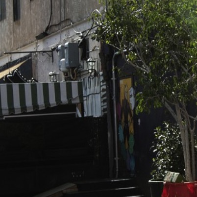 A Humble Alley Boasts Hollywood History