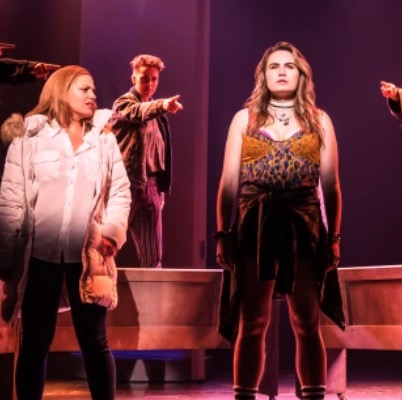Theatre Has Long Been Fatphobic, And Actors Are Speaking Out