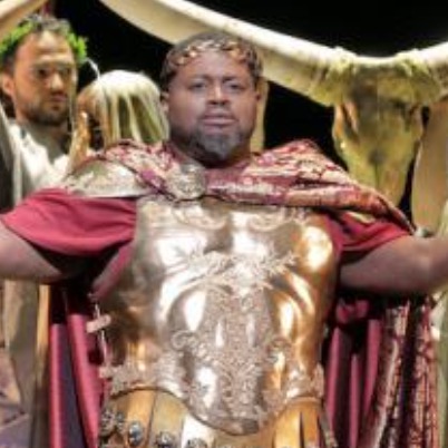 Tenor Russell Thomas ‘Plays’ It Forward