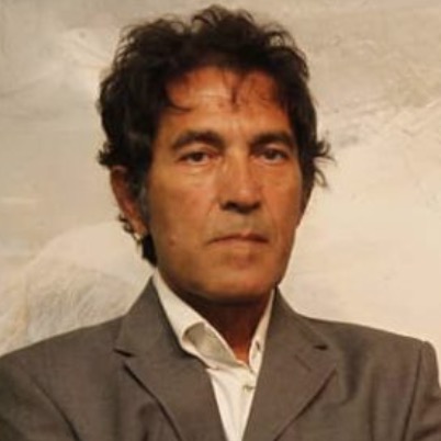 Artist Auctions Off Invisible Sculpture