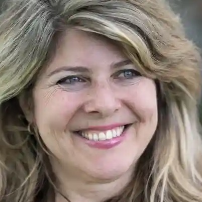Author Naomi Wolf Spreads So Many Anti-Vaccine Myths That She’s Banned From Twitter