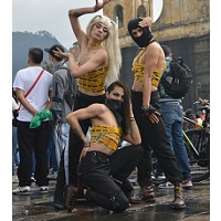 These Protesters Faced Down The Colombian Cops By Voguing