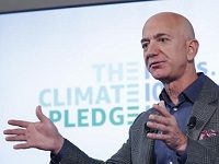 Jeff Bezos Gives Smithsonian Air And Space Museum $200 Million