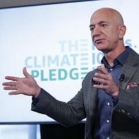 Jeff Bezos Gives Smithsonian Air And Space Museum $200 Million