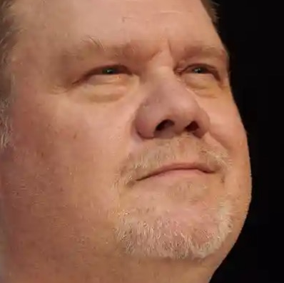 The Opera Tenor Who Likes To Take His Audience To The Edge