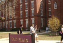 For The Second Year, College Enrollment Falls