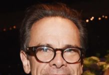 Peter Scolari, Who Found Fame With Tom Hanks On Bosom Buddies, Has Died At 66