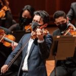 What To Do When You’re A Violin Soloist, And A String Snaps