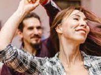 Why Dancing Is Good For Your Physical And Mental Health (According To Neuroscience!)