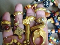 Divers Are Discovering Golden Treasure From An Ancient Indonesian Empire