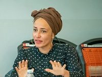 Zadie Smith’s First Play Hits The Stage, Retelling A Canterbury Tale