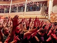 Arts Venues In Britain See “Catastrophic” Attendance Declines Because Of Omicron