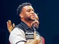 Fifteen Minutes Before Curtain Time, Broadway Playwright Steps In To Save Performance From Cancellation