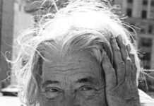 Lee Godie Was Chicago’s Iconic ‘Bag Lady’ Artist