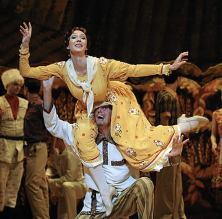 London’s Royal Opera House Cancels Bolshoi Ballet Appearances