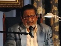 Paul Theroux Is (Re-)Figuring Out His Relationship With V.S. Naipaul