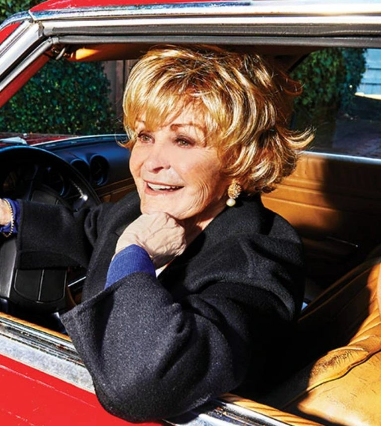 Famous Hollywood Celebrity Biographer Dishes On Herself