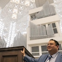 One Of The World’s Largest Pipe Organs, Once A TV Star, Has Been Taken Apart, Fixed Up, And Returned To California