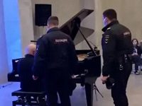 Pianist Alexei Lubimov’s First Interview Since Moscow Police Tried To Break Up His Concert