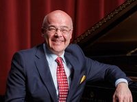 Pianist Alexander Toradze Suffers Heart Failure During Performance, Finishes Anyway