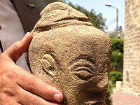 Farmer At Work Digs Up 4,500-Year-Old Sculpture